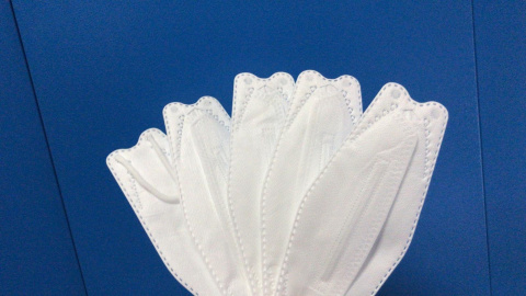 OD RĘKI - PÓŁMASKA OCHRONNA KN95 typu P2 bez zaworka OD RĘKI - PÓŁMASKA OCHRONNA KN95 typu P2 bez zaworka