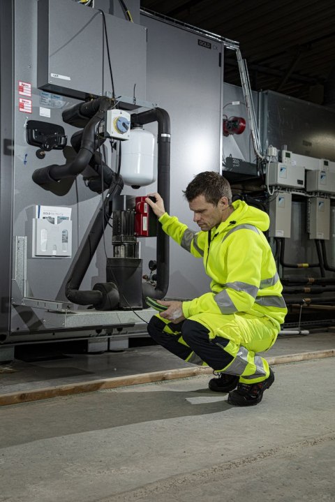 6132 BLUZA Z KAPTUREM EN ISO 20471 KLASA 3/2 6132 BLUZA Z KAPTUREM EN ISO 20471 KLASA 3/2