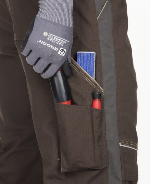 SPODNIE ROBOCZE DO PASA H6458 ARDON®URBAN+ SKRÓCONE BRĄZOWE SPODNIE ROBOCZE DO PASA H6458 ARDON®URBAN+ SKRÓCONE BRĄZOWE