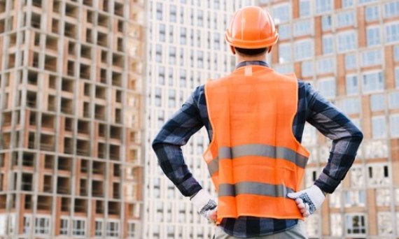 Kiedy należy zaopatrzy pracownika w odzież roboczą